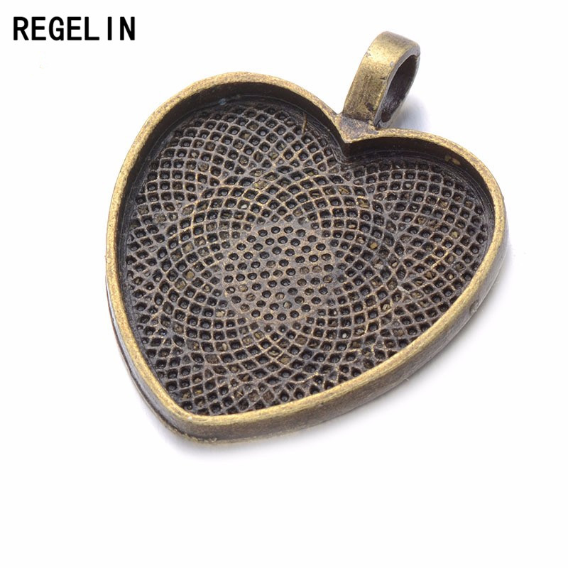 REGELIN القلب كبوشن إعدادات ال - مراجعة Bezels Set Pendant وسعره